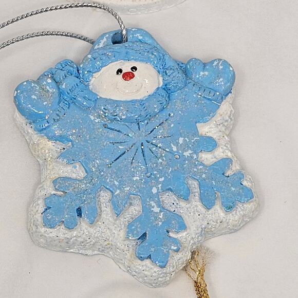 Vintage Christmas Ornaments Snow Flake Blue White Ceramic Hand Painted Set Of 7 - Picture 8 of 10